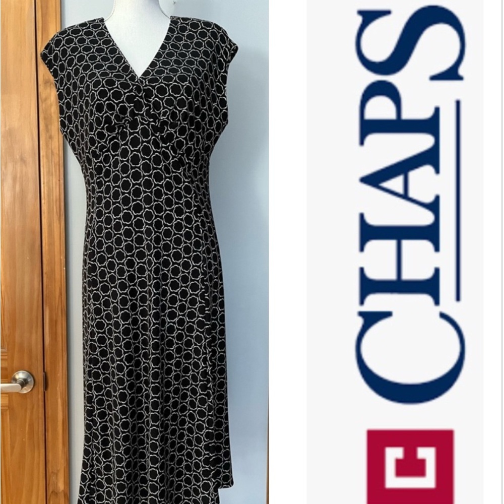 EUC Chaps Black and White sleeveless patterned Midi Dress size PXL